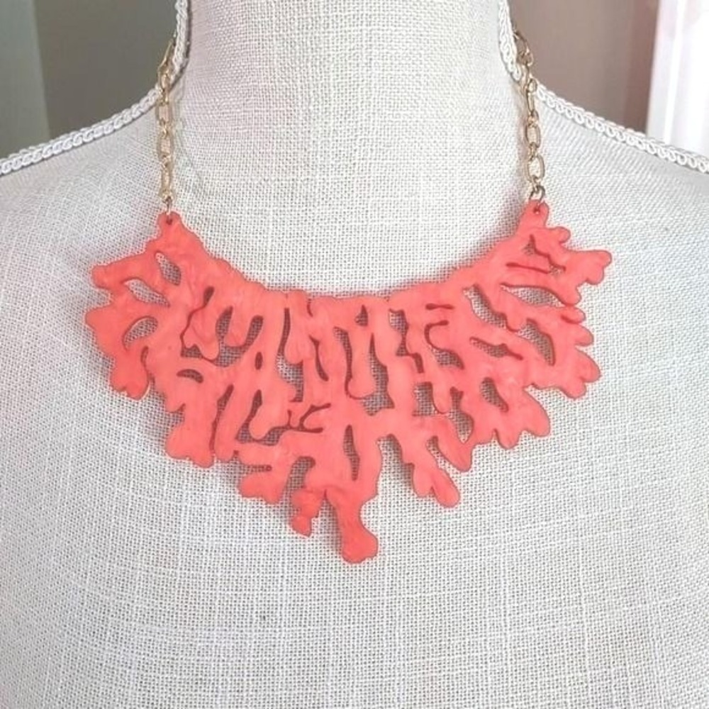 Chunky Orange Coral Faux Resin Bib Statement Necklace Marbled Gold Tone Chain